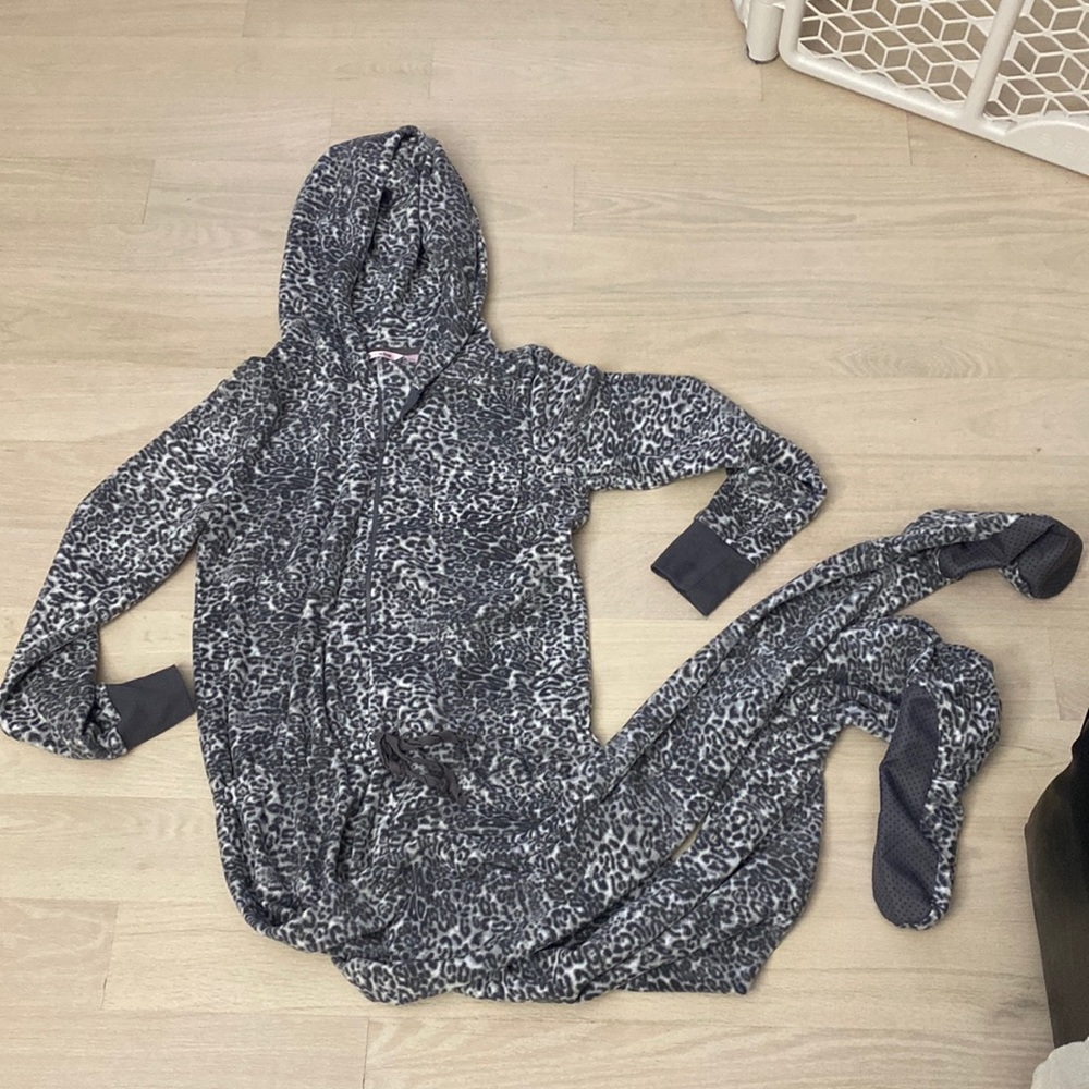 COMFY Onesie - Medium